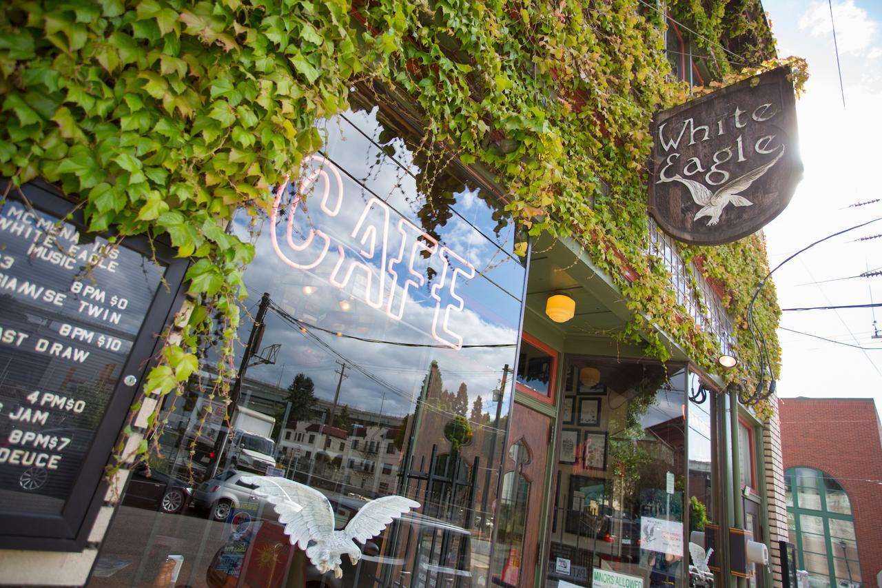 Mcmenamins White Eagle Rock & Roll Hotel ポートランド エクステリア 写真